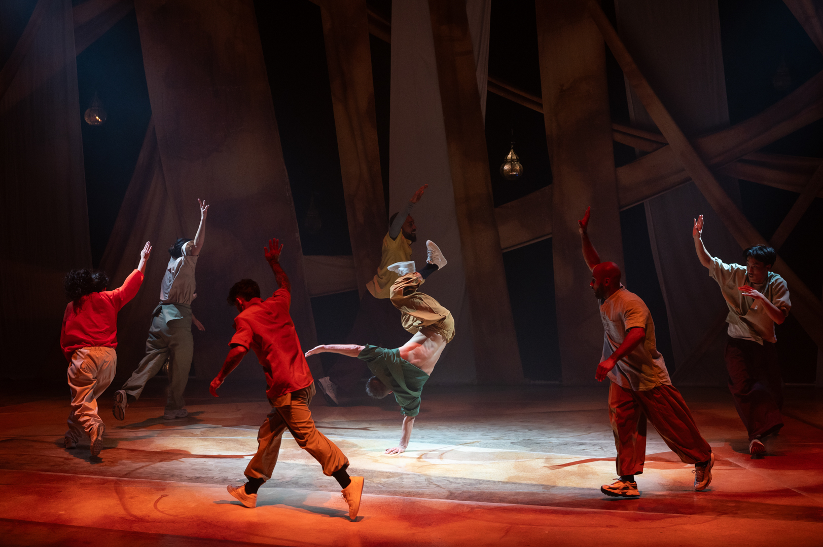 Karavel 2025, festival de danse hip hop et contemporaine, Lyon, photographies, Mourad Merzouki