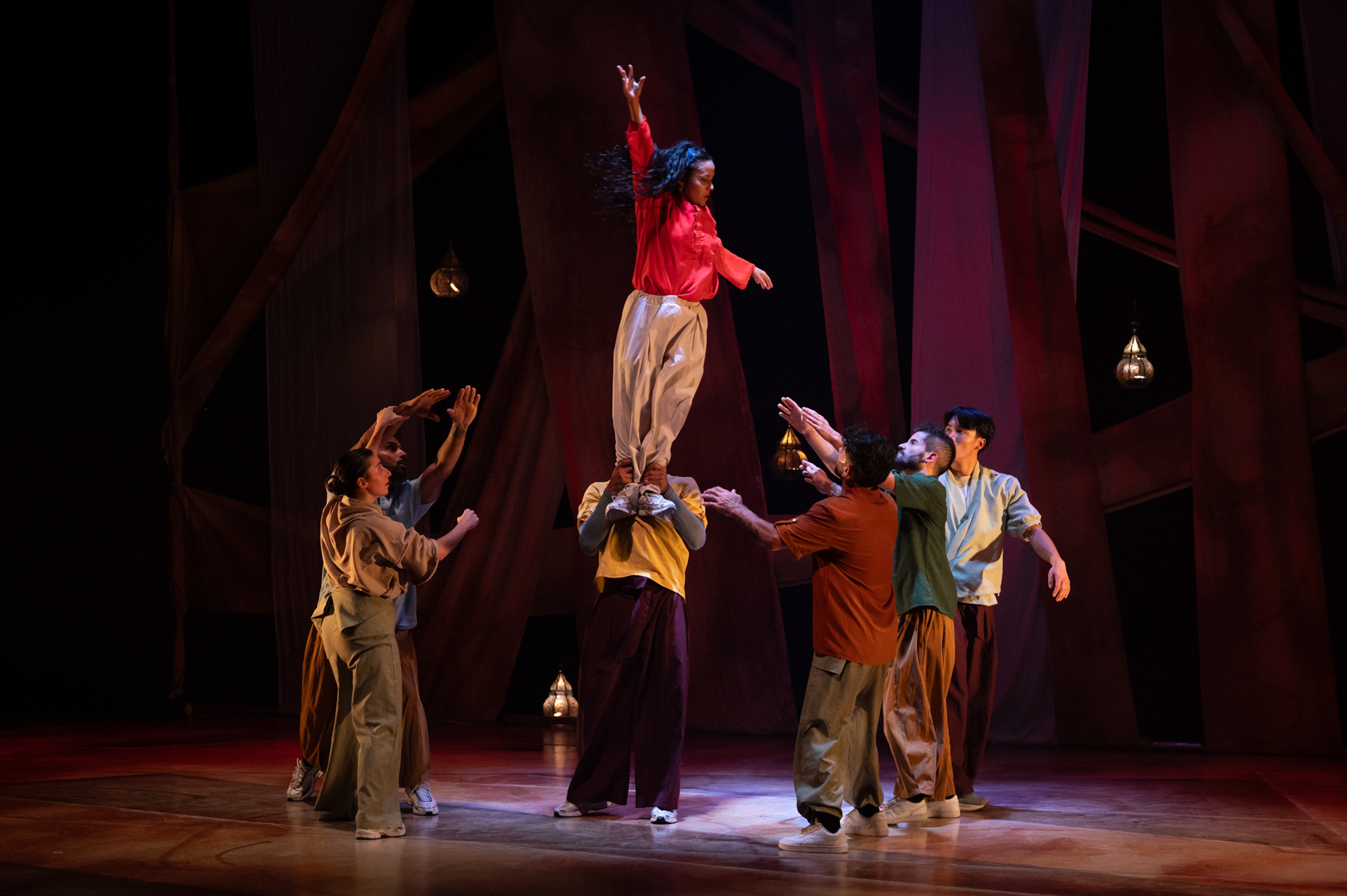 Karavel 2025, festival de danse hip hop et contemporaine, Lyon, photographies, Mourad Merzouki