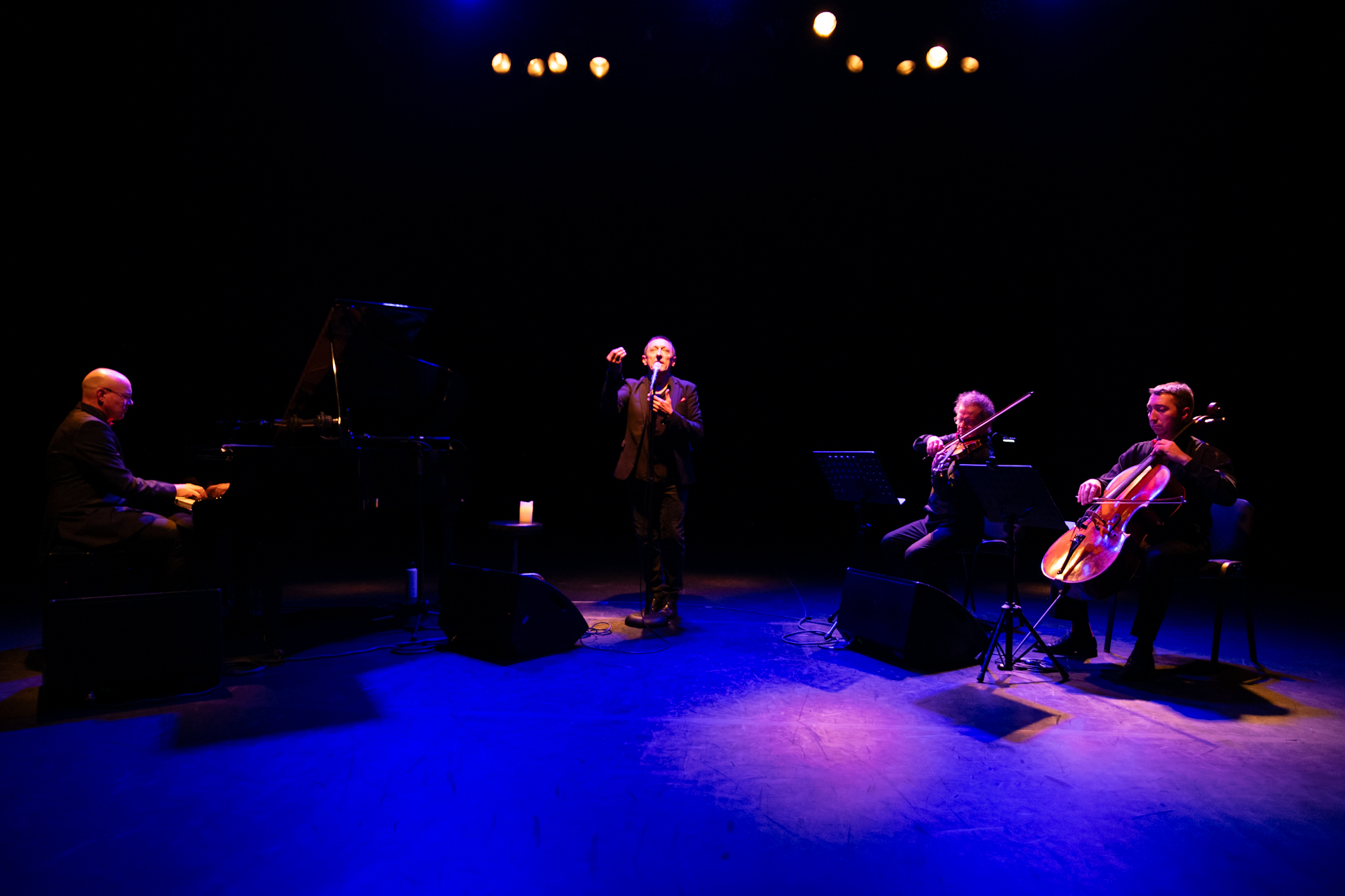 Photographie pour le spectacle Quatuor Reggiani de la Cie Scéna Viva, à Lyon/Villeurbanne, Espace Tonkin, musique classique, théâtre