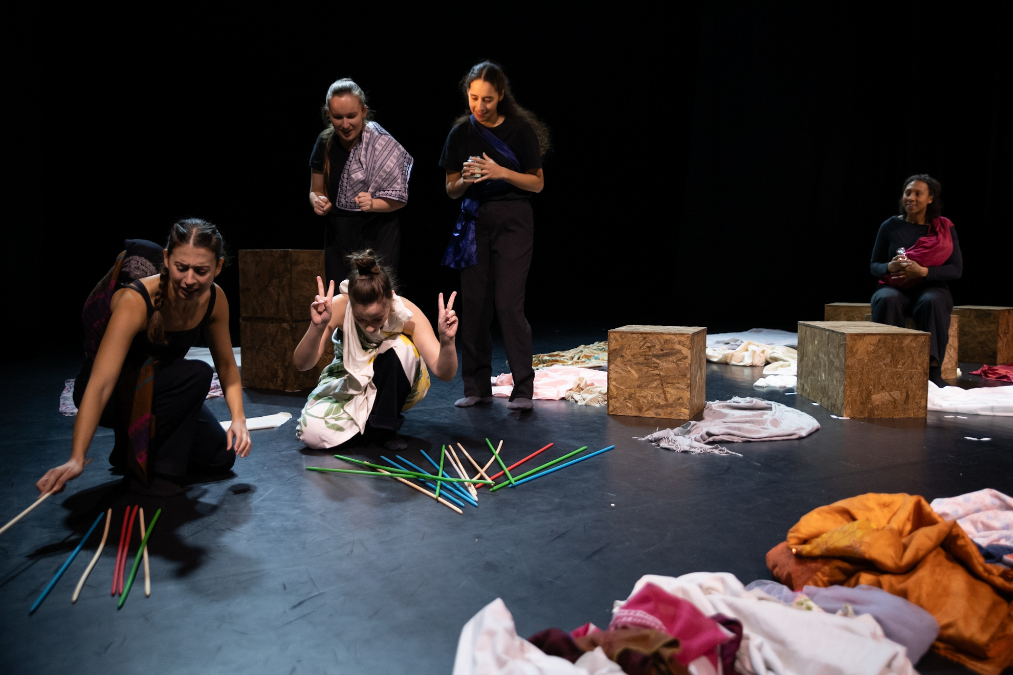 Photos, Cie Télémaque et sa création Refuge, Théâtre et danse, Espace Tonkin, Villeurbanne