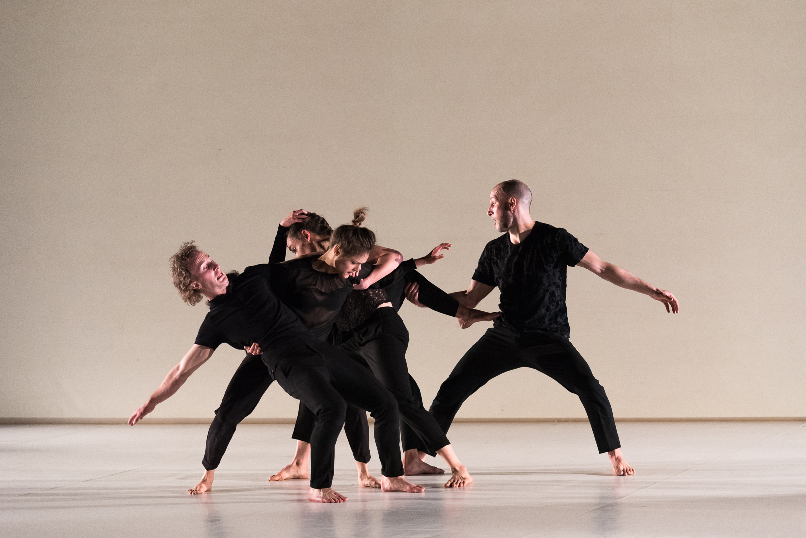 photos spectacle de danse contemporaine Quintette de Jann Galois